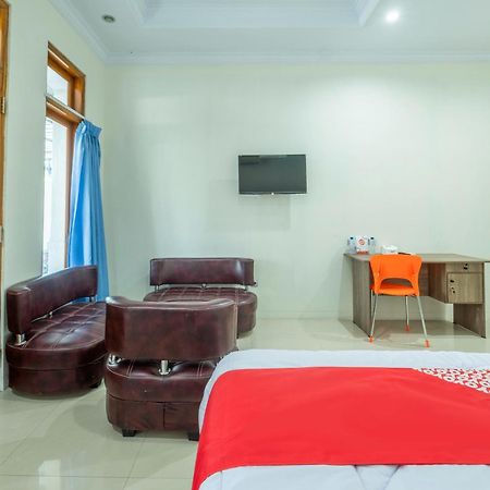 Oyo 2259 Zleepy Ks Tubun Hotel Cirebon Exterior photo